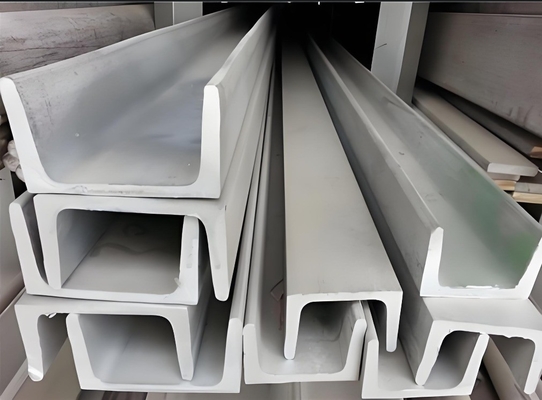 গরম রোলড স্টেইনলেস স্টীল Unistrut চ্যানেল U চ্যানেল ওজন Decoiling সেবা সঙ্গে
