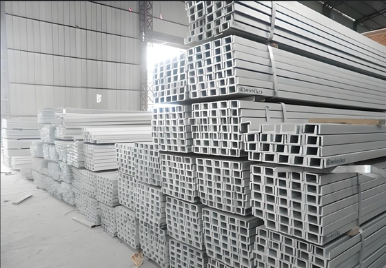 গরম রোলড স্টেইনলেস স্টীল Unistrut চ্যানেল U চ্যানেল ওজন Decoiling সেবা সঙ্গে