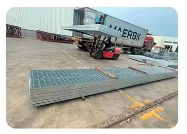 দীর্ঘস্থায়ী কর্মক্ষমতা জন্য শিল্প খনি ক্ষেত্র গ্যালভানাইজড মেঝে ইস্পাত গ্রিটিং