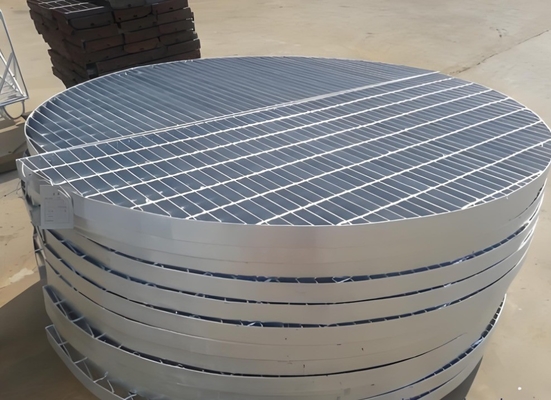 50 মিমি পিচ এবং ISO9001 সার্টিফিকেট সহ গ্যালভানাইজড স্টিল বার ফ্লোর গ্রিটিং পাথওয়ে