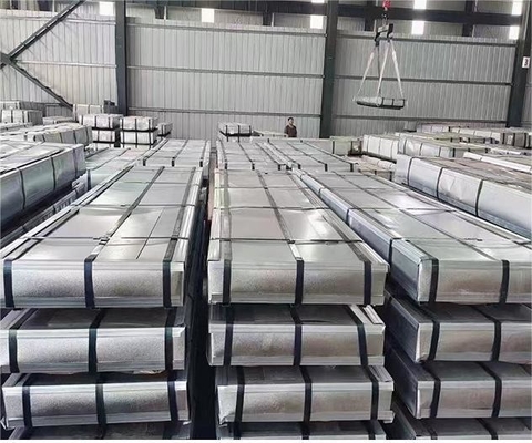 Z61-Z90 লেপ গ্যালভানাইজড ঘূর্ণায়মান ছাদ ইস্পাত 470mm প্রস্থের জন্য বিশেষ অফার