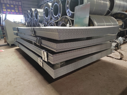 PPGI/GI/DX51 সিলভার রঙের ছাদ পত্রক তৈরির জন্য গরম ডুব দেওয়া গ্যালভানাইজড স্টিলের কয়েল