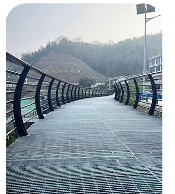সিলভার গ্যালভানাইজড স্টীল ISO9001 সার্টিফিকেশন সহ মেজানাইন ফ্লোরিং বার গ্রিটিং