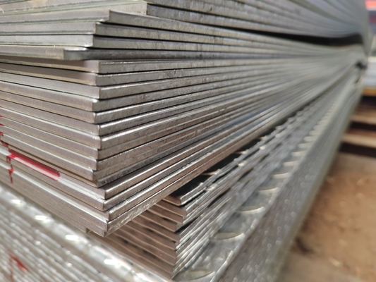 1250/1000 মিমি জিংক স্তর 40g/m2 ISO9001 সার্টিফিকেট সহ গ্যালভানাইজড প্যাটার্ন স্টিল প্লেট